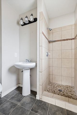 1213 Glenda Drive, Bedford, TX 76022