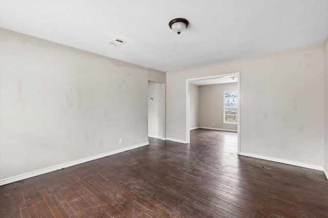 1213 Glenda Drive, Bedford, TX 76022