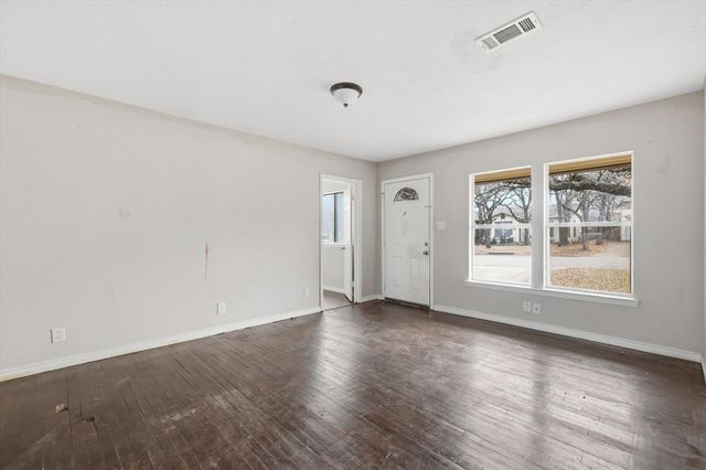 1213 Glenda Drive, Bedford, TX 76022