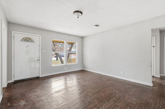 1213 Glenda Drive, Bedford, TX 76022