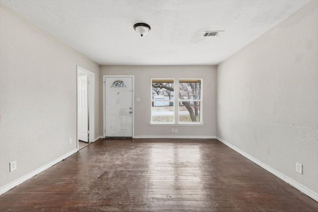 1213 Glenda Drive, Bedford, TX 76022