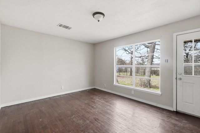 1213 Glenda Drive, Bedford, TX 76022