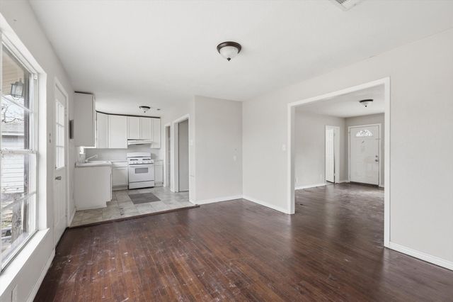 1213 Glenda Drive, Bedford, TX 76022