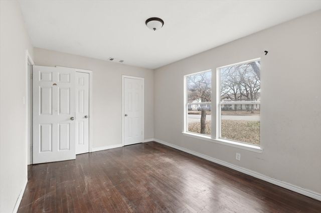 1213 Glenda Drive, Bedford, TX 76022