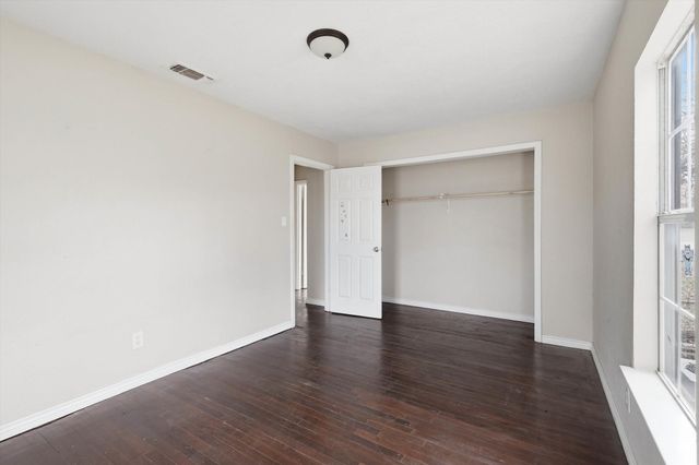 1213 Glenda Drive, Bedford, TX 76022