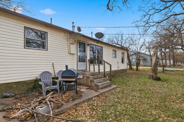 1213 Glenda Drive, Bedford, TX 76022