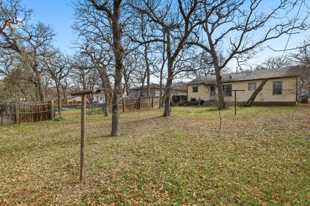 1213 Glenda Drive, Bedford, TX 76022