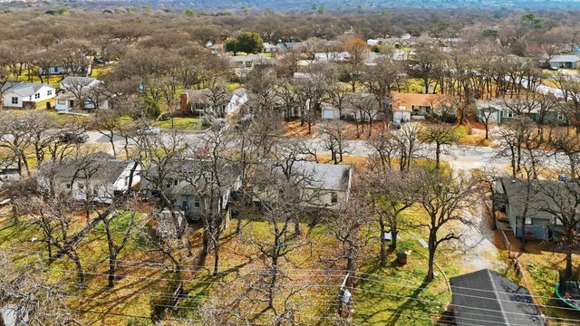 1213 Glenda Drive, Bedford, TX 76022