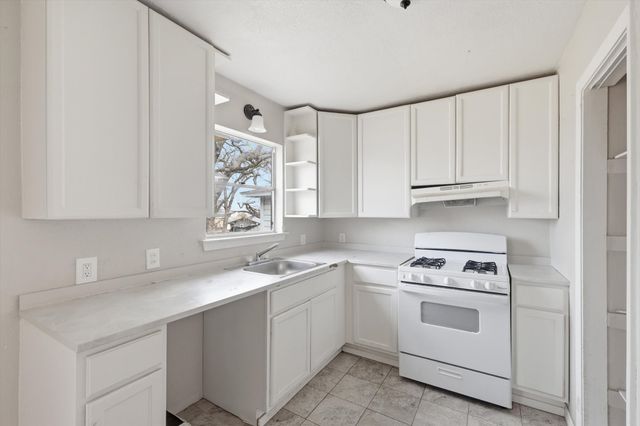 1213 Glenda Drive, Bedford, TX 76022