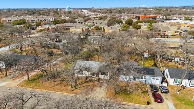 1213 Glenda Drive, Bedford, TX 76022