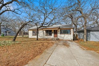 1213 Glenda Drive, Bedford, TX 76022