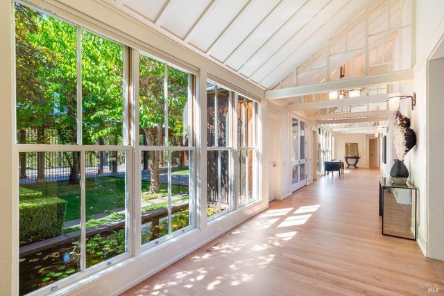 775 White Oak Dr, Santa Rosa, CA 95409