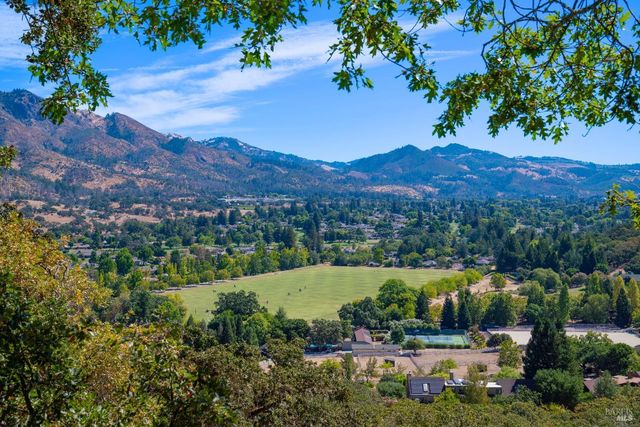 775 White Oak Dr, Santa Rosa, CA 95409