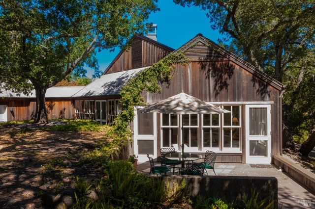 775 White Oak Dr, Santa Rosa, CA 95409