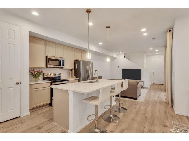 23 N Uriah St, Aurora, CO 80018