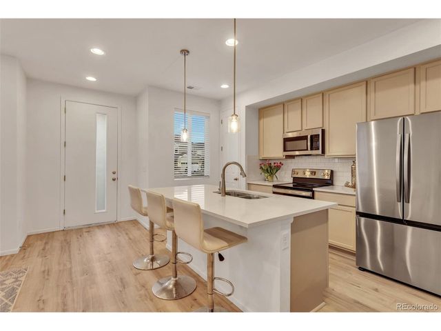 23 N Uriah St, Aurora, CO 80018