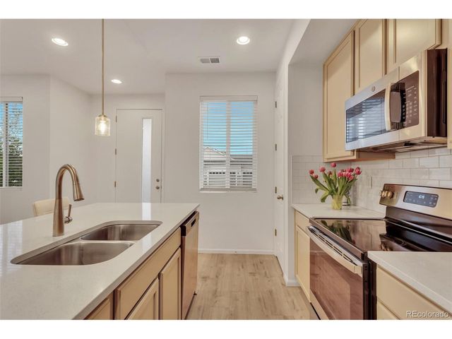 23 N Uriah St, Aurora, CO 80018