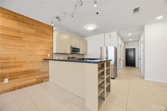 813 Travis Street 408, Mission, TX 78572