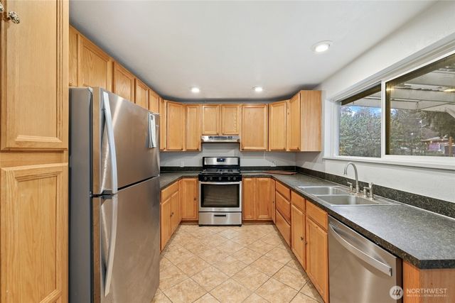 1211 Stillwell Street NE, Olympia, WA 98516