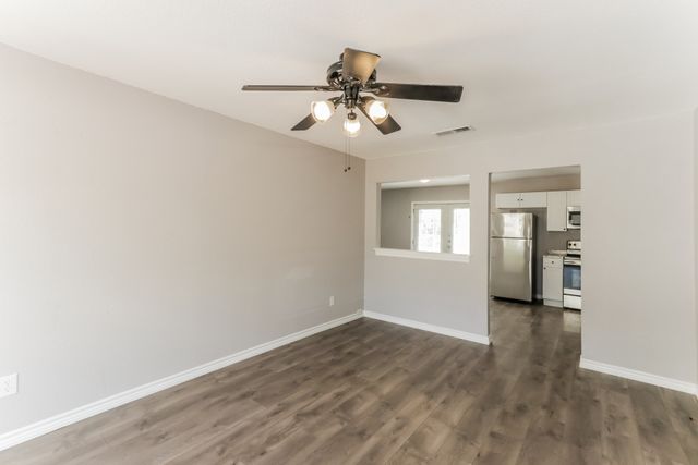 224 Woodgrove Street, Mesquite, TX 75181