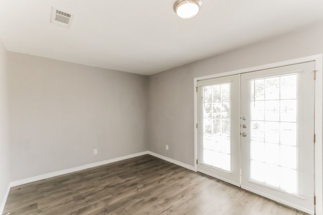 224 Woodgrove Street, Mesquite, TX 75181