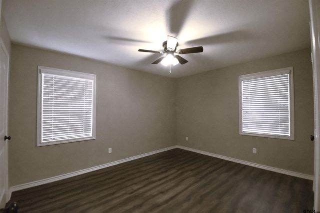 3323 Brooks Ln, Tyler, TX 75701