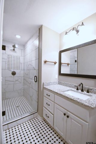 3323 Brooks Ln, Tyler, TX 75701
