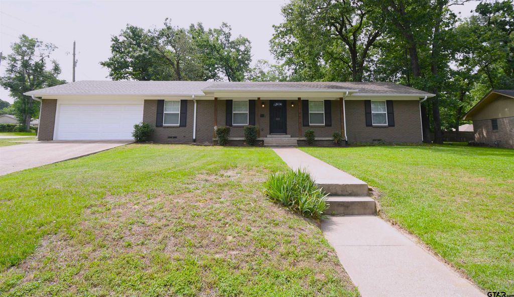 3323 Brooks Ln, Tyler, TX 75701