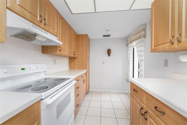 2955 N BEACH ROAD A425, Englewood, FL 34223