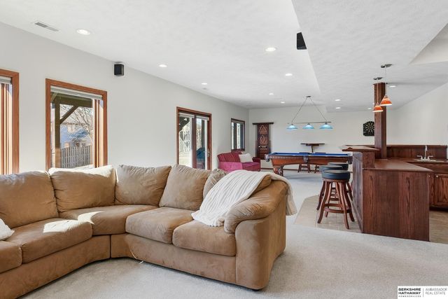 8544 S 98th Street, La Vista, NE 68128