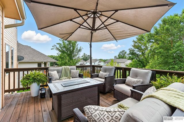 8544 S 98th Street, La Vista, NE 68128