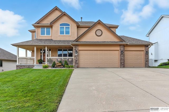 8544 S 98th Street, La Vista, NE 68128