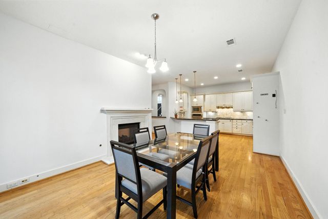 2714 Stuart Manor, Houston, TX 77082