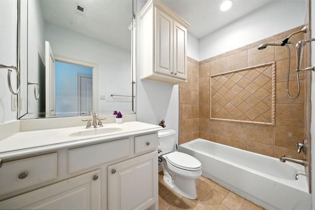 2714 Stuart Manor, Houston, TX 77082