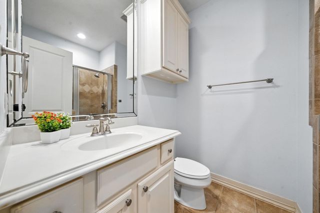 2714 Stuart Manor, Houston, TX 77082