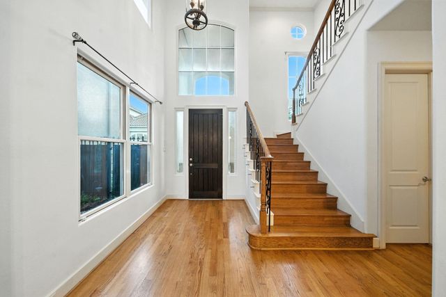 2714 Stuart Manor, Houston, TX 77082