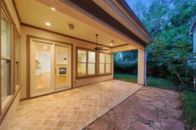 2714 Stuart Manor, Houston, TX 77082