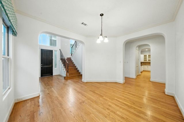 2714 Stuart Manor, Houston, TX 77082