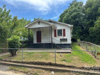 705 N Logan Street, Gastonia, NC 28052