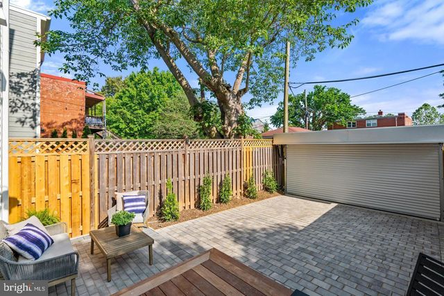 647 E ST NE, Washington, DC 20002