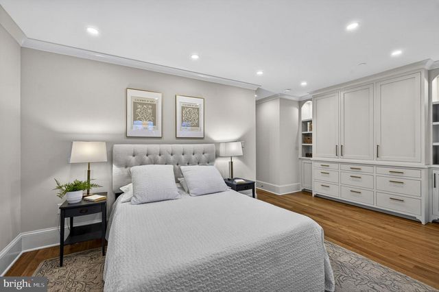 647 E ST NE, Washington, DC 20002