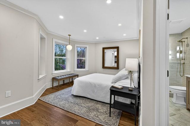 647 E ST NE, Washington, DC 20002