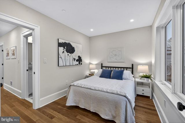 647 E ST NE, Washington, DC 20002