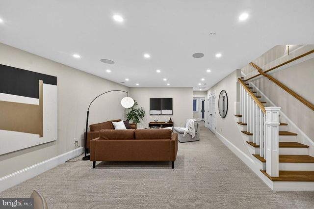 647 E ST NE, Washington, DC 20002