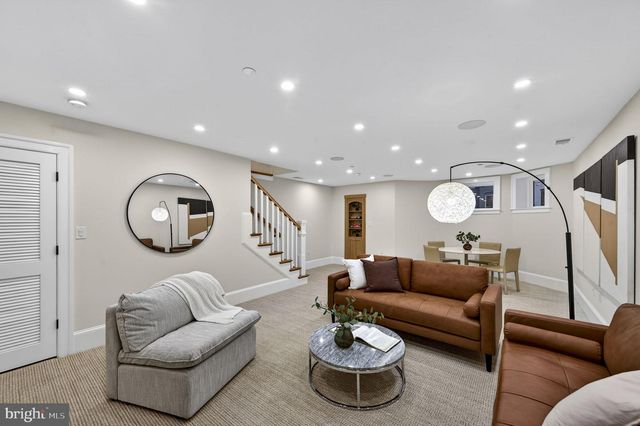 647 E ST NE, Washington, DC 20002