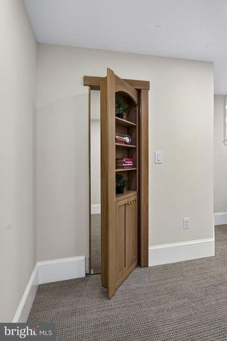 647 E ST NE, Washington, DC 20002