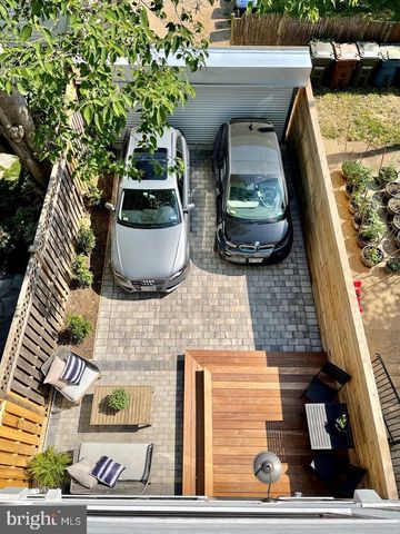 647 E ST NE, Washington, DC 20002