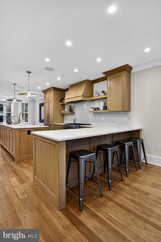 647 E ST NE, Washington, DC 20002