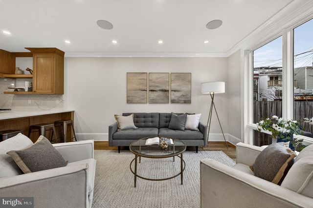 647 E ST NE, Washington, DC 20002