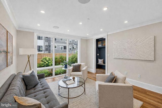 647 E ST NE, Washington, DC 20002